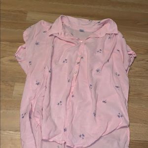 loose and comfortable Hawaiian tee